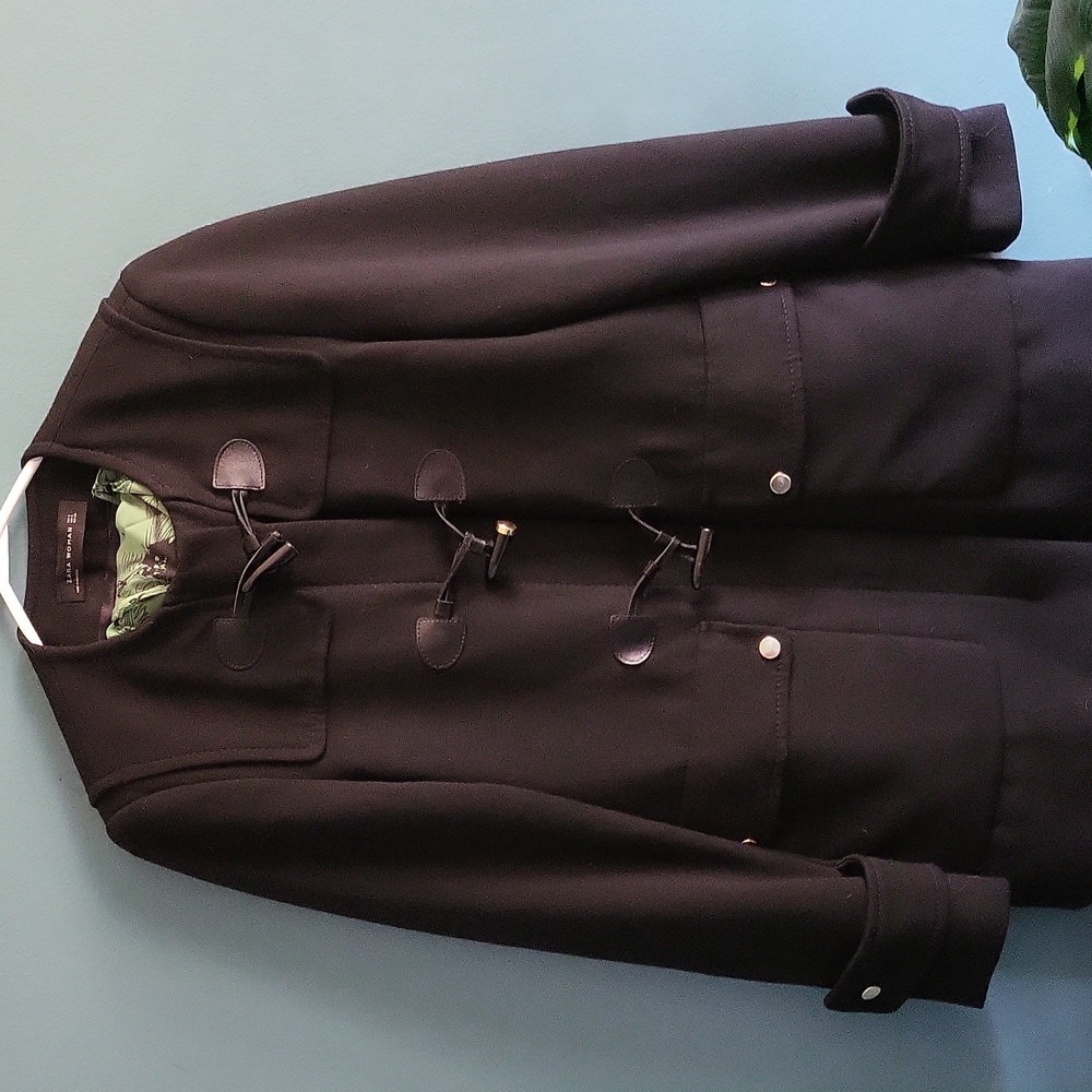 Zara Elegant Black Coat - Picture 2 of 6